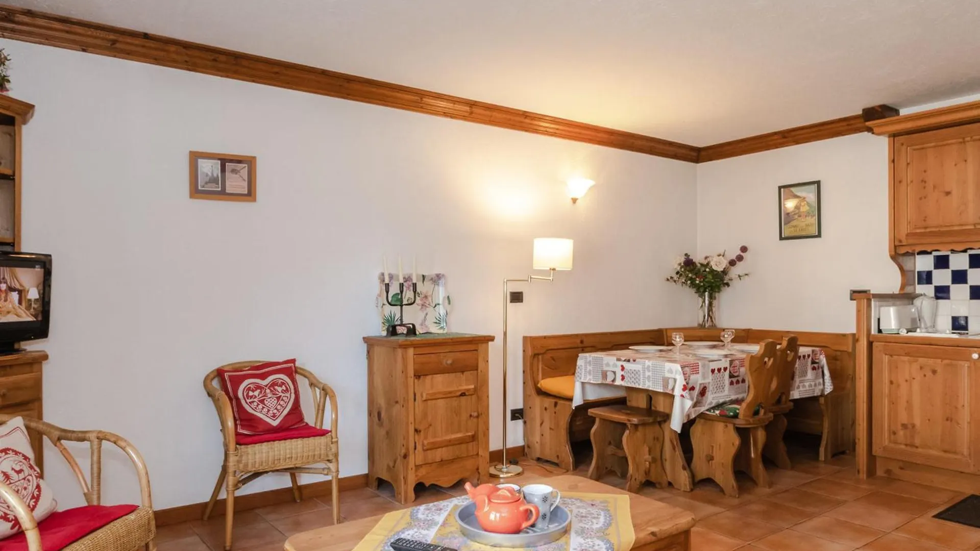 Bel Appartement Central Avec Balcon Et Parking A Chamonix - Fr-1-343-236 Apartment